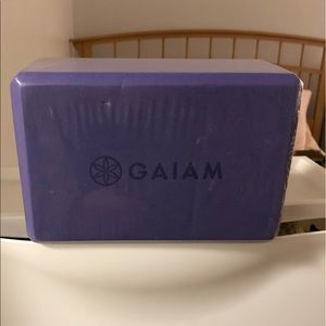 GAIAM NEW purple yoga block